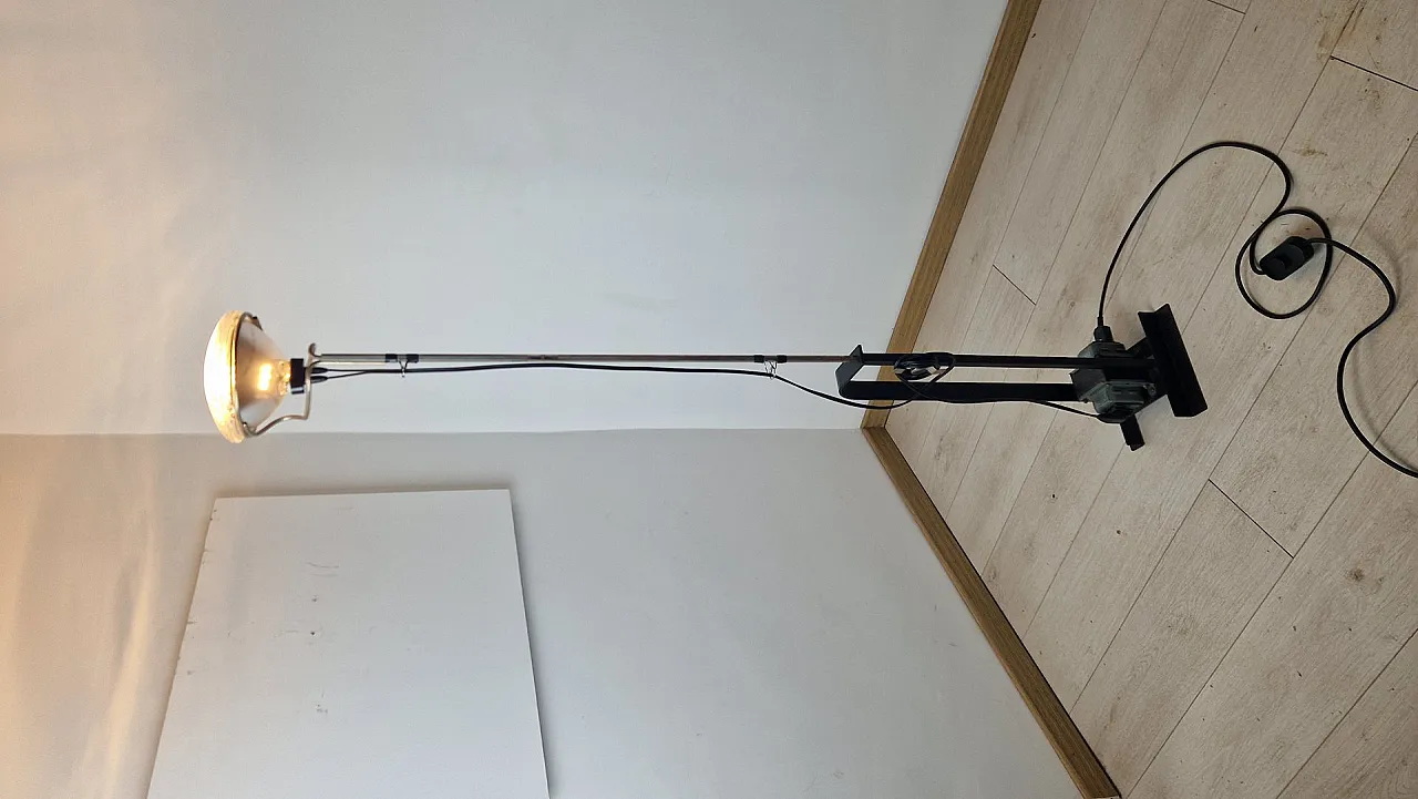 Toio lamp by Achille & Pier Giacomo Castiglioni for Flos, 1980s 10
