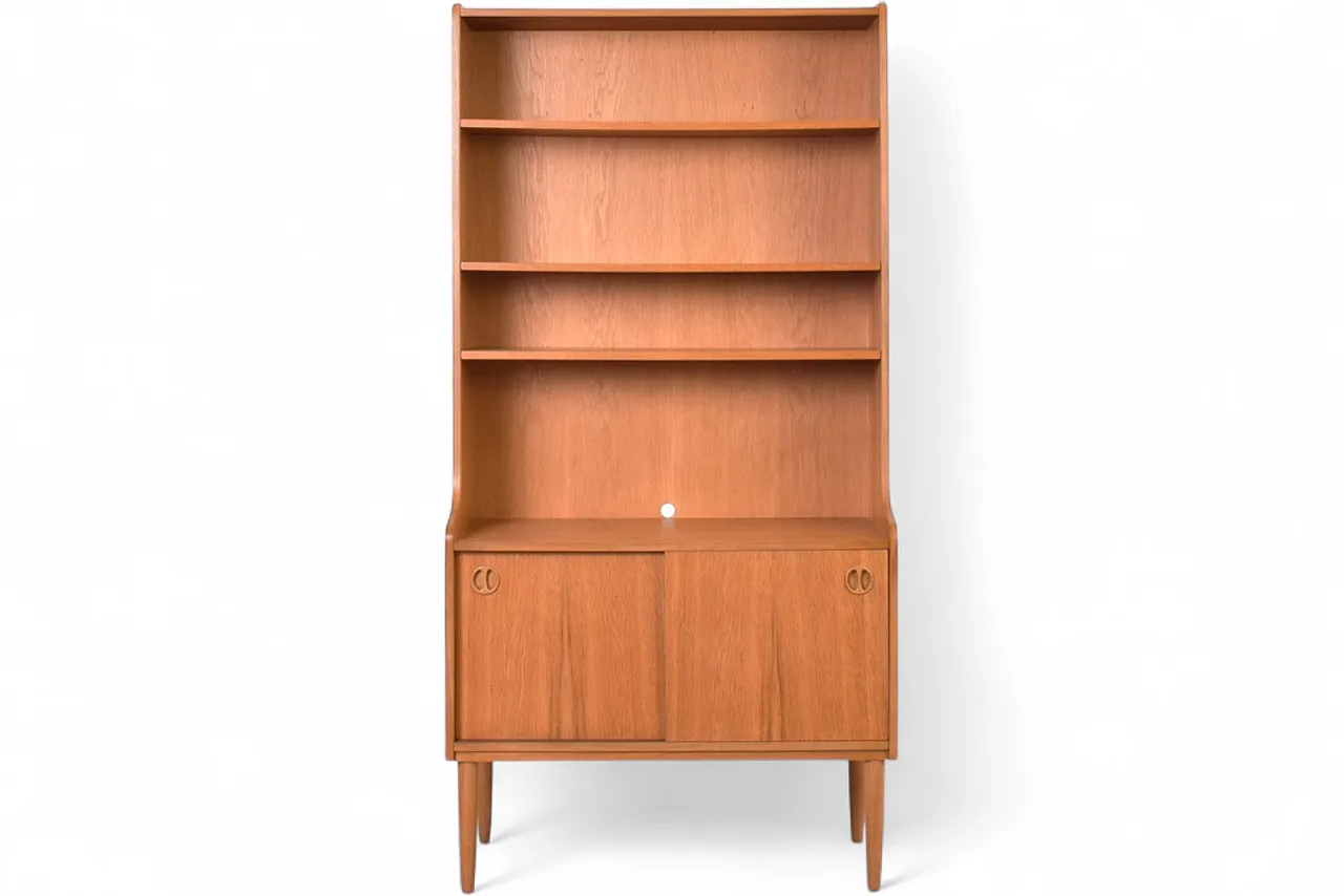 Mid-Century Danish Oak Bookcase, 1960s. 15