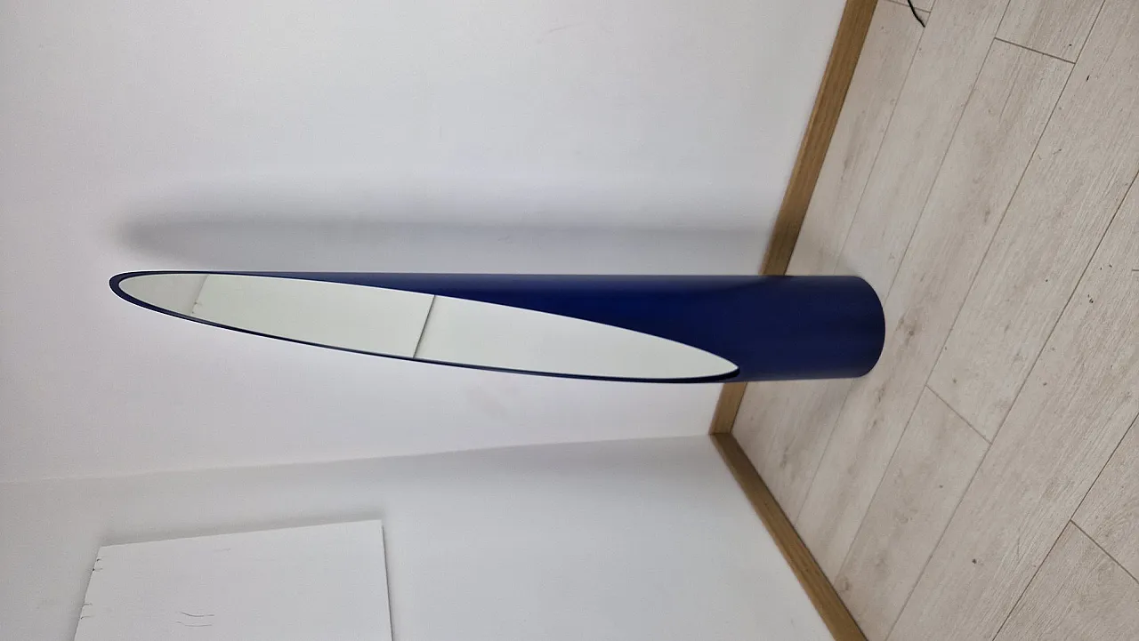 Specchio da terra modello Unghia Nail Lipstick in blu, anni 2000 3