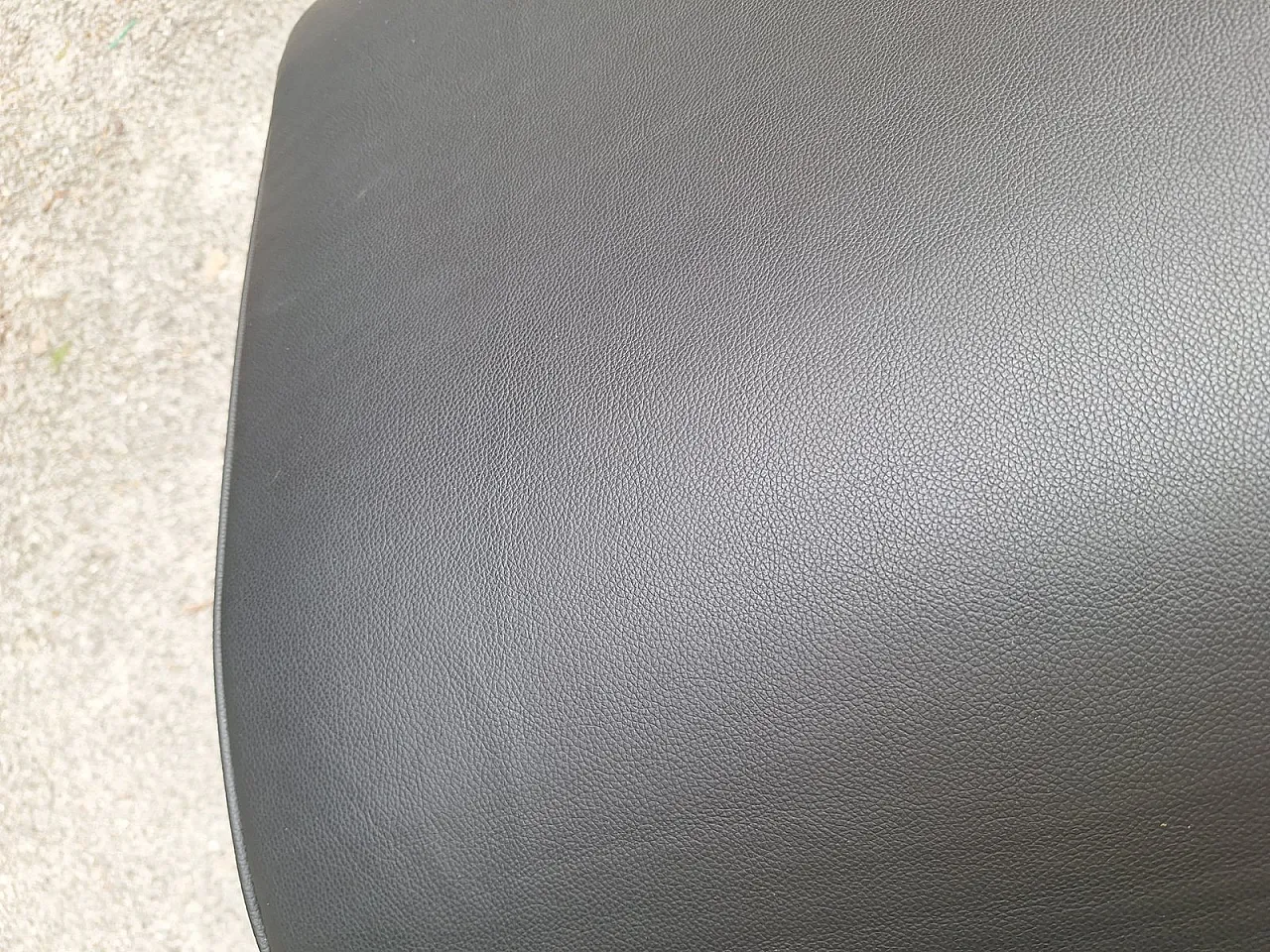 Poltrona LC4 di Le Corbusier per Cassina, anni '70 5