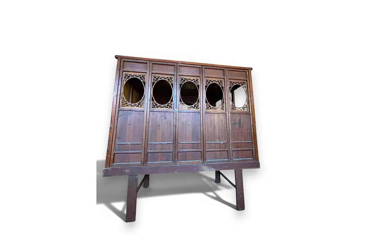 Chinese wooden canopy bed with golden decorations, 20th century 4