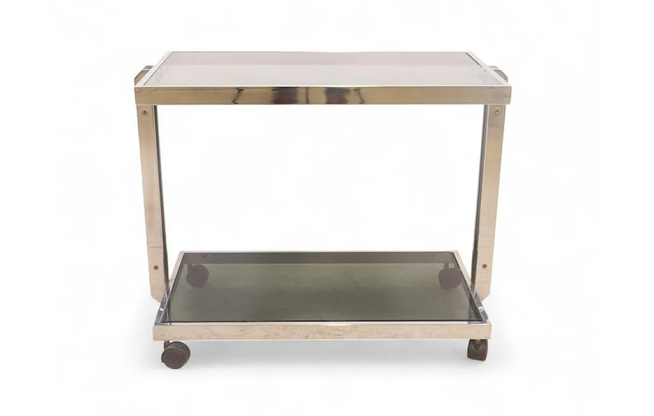 Carrello bar in metallo cromato con ripiani in vetro fumé, anni '60 1