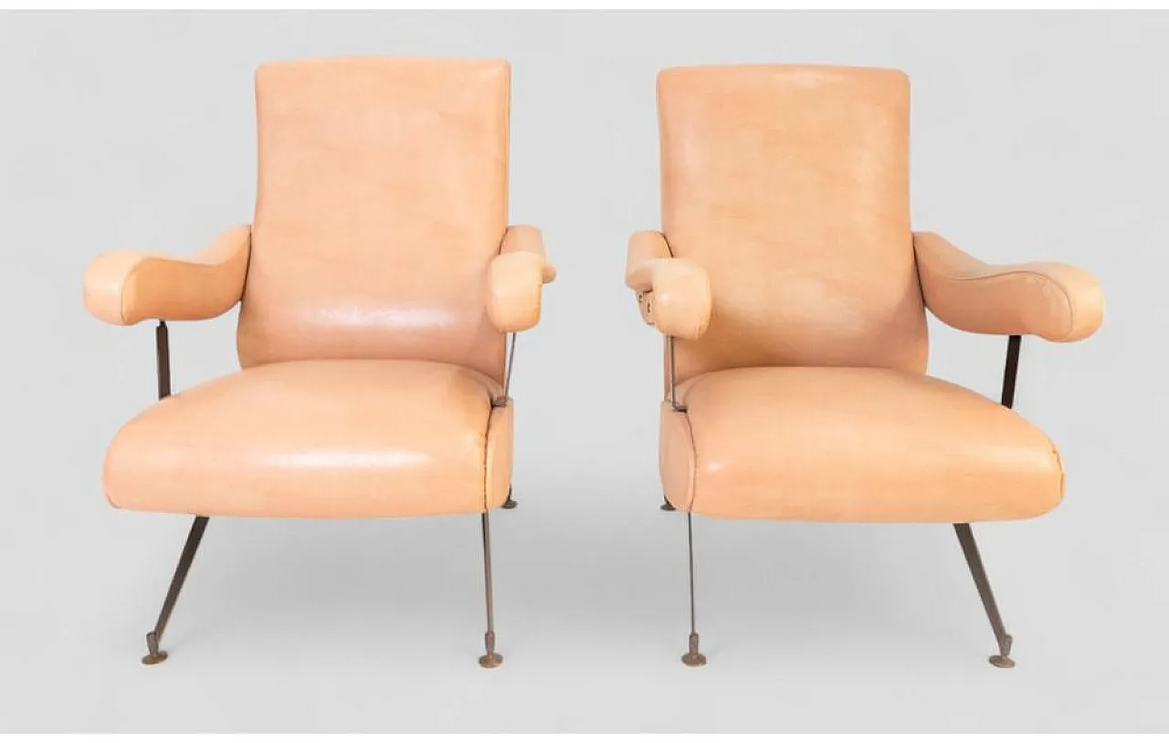 Pair of reclining armchairs in light leather with metal frame, 1960s 3