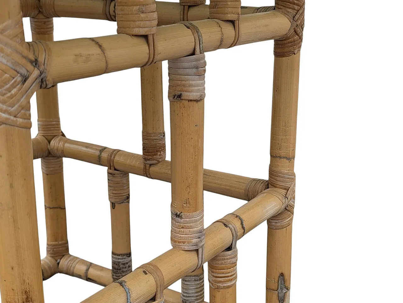 Table in wicker wood and smoked glass, 1970s 4