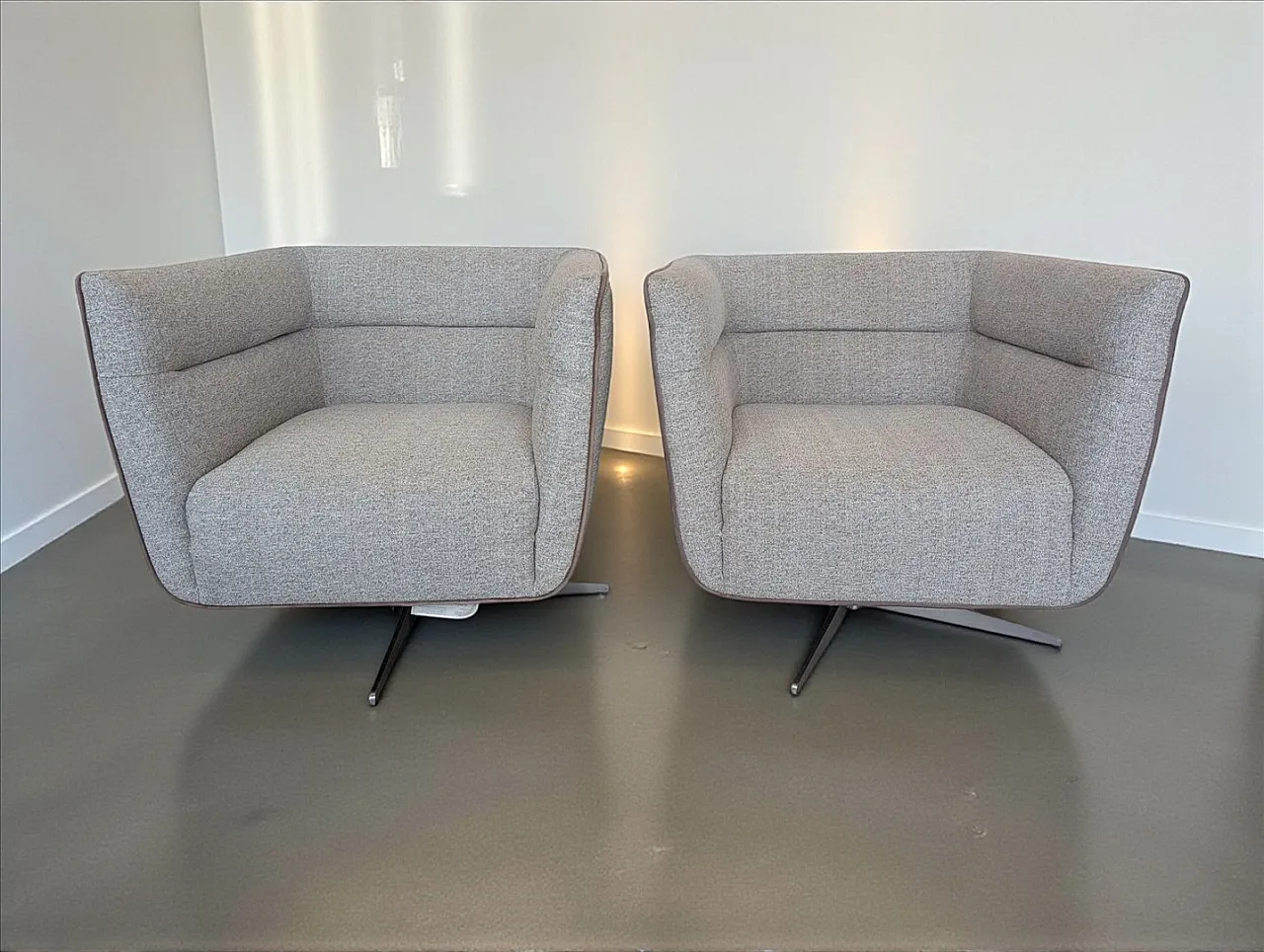 Pair of Spiritosa armchairs by Divani & Divani for Natuzzi, 2000s 1