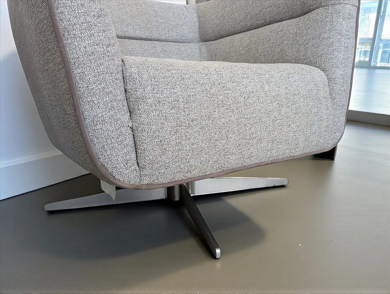 Pair of Spiritosa armchairs by Divani & Divani for Natuzzi, 2000s 6