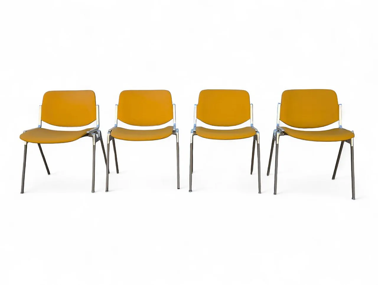 4 Stackable chairs from Castelli / Anonima Castelli, 1970s 1