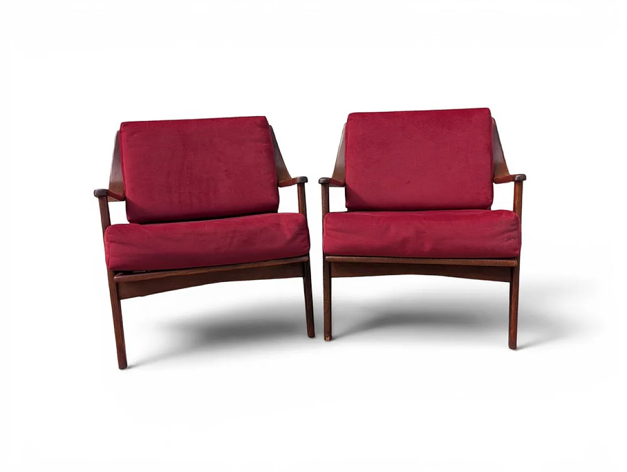 Pair of Mid-Century armchairs in wood and burgundy velvet, 1960s 1