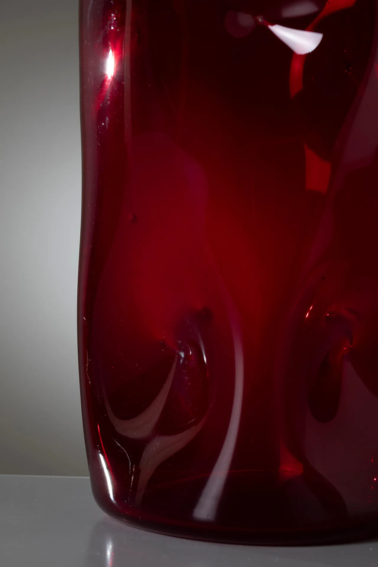 Empoli glass vase in ruby red, 1950s 9