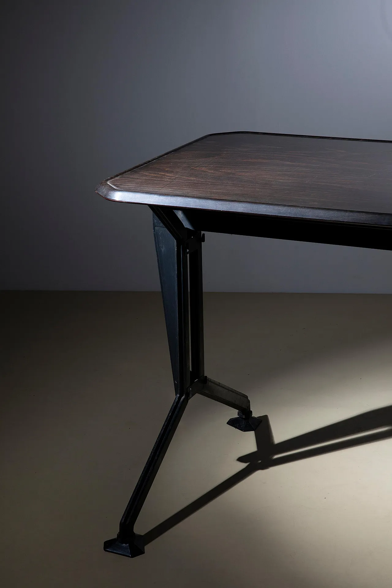 BBPR Arco desk for Olivetti, 1970s 3