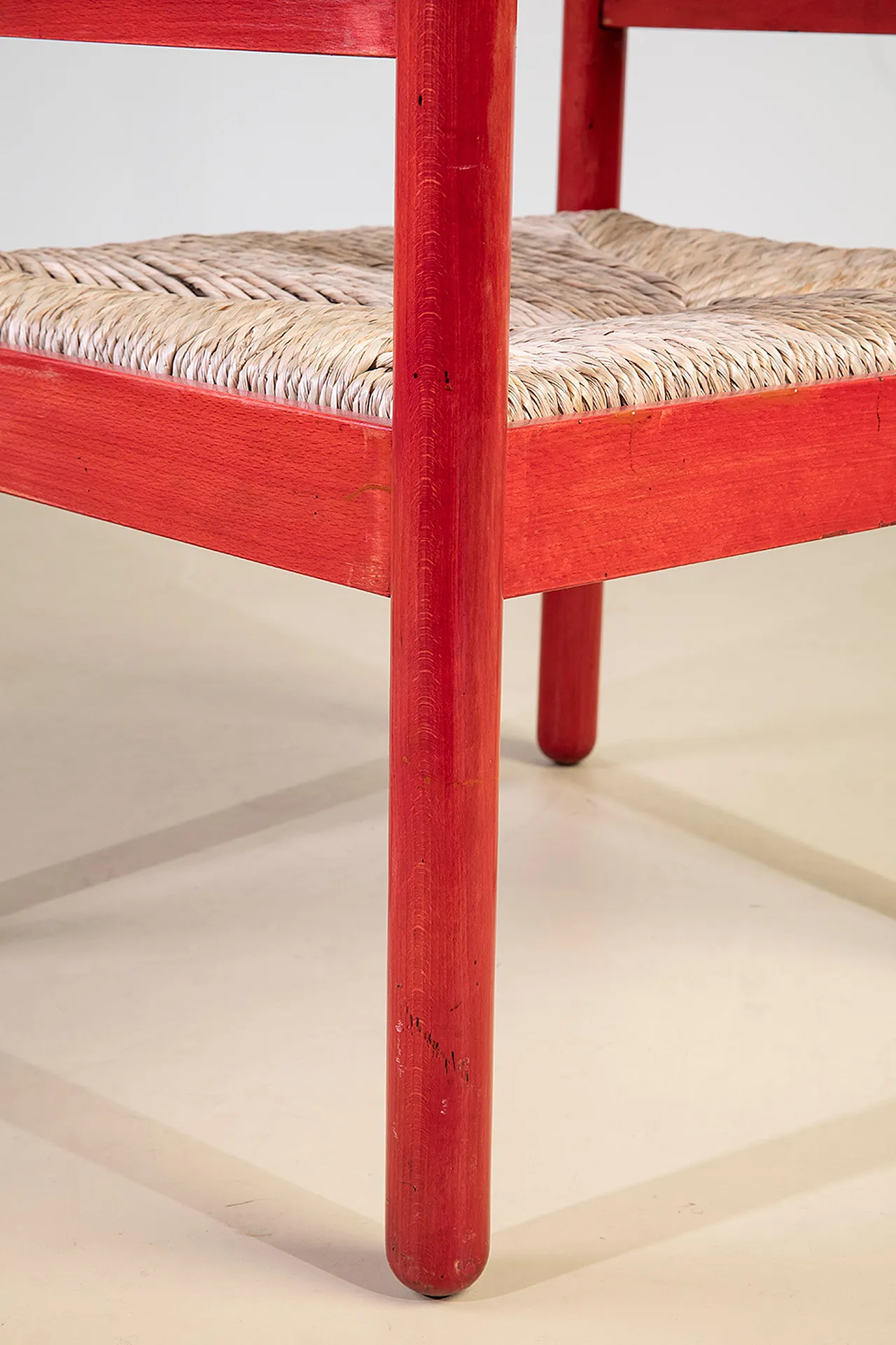 Pair of lacquered wood and straw armchairs, 1960s 7