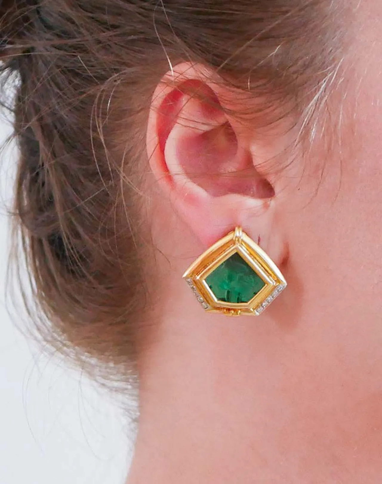 Stones, diamonds, 18 karat yellow gold earrings, 1950s 5