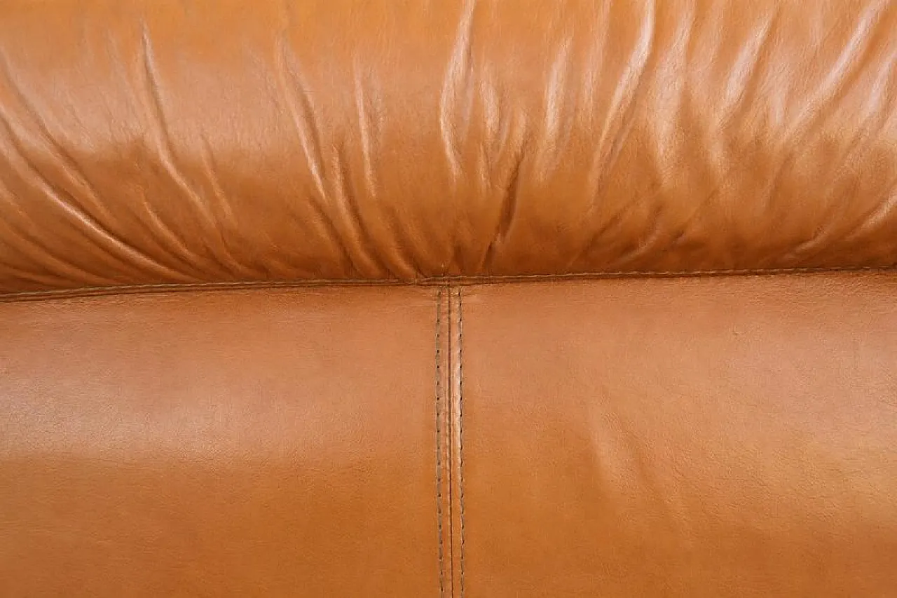 Pair of Giusy lounge chairs in leather from Neoflex, 1970s 8