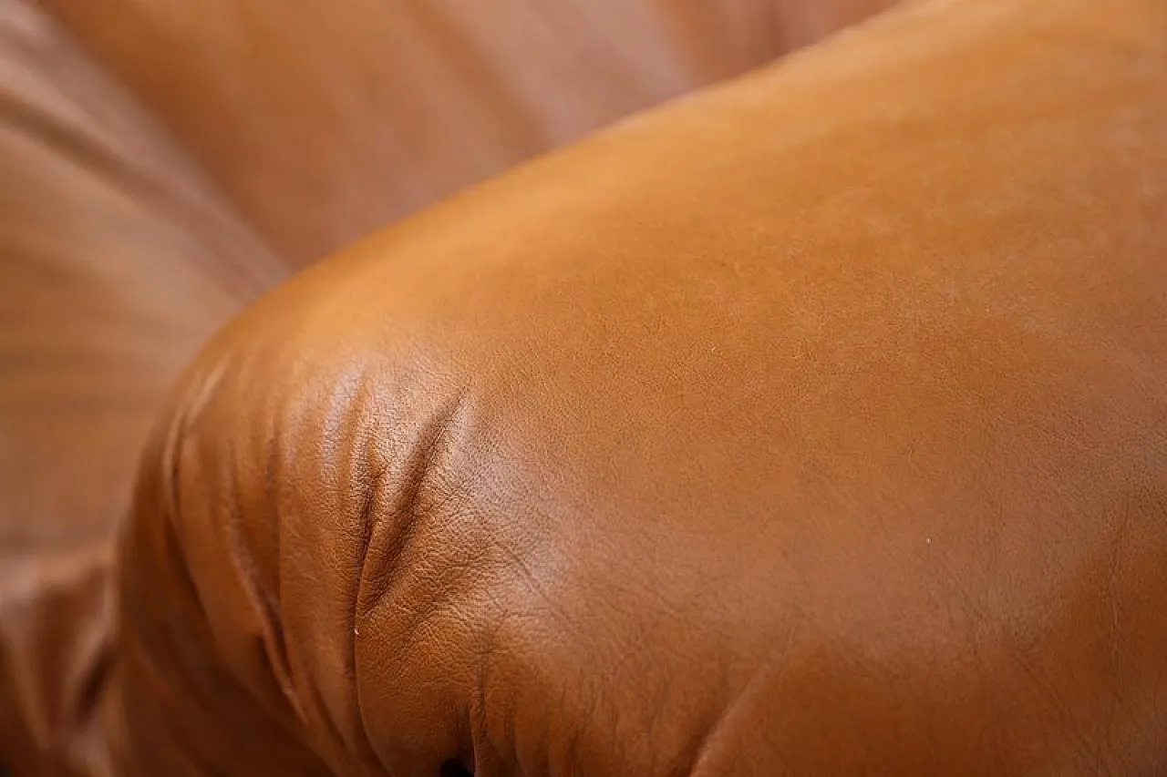 Pair of Giusy lounge chairs in leather from Neoflex, 1970s 9
