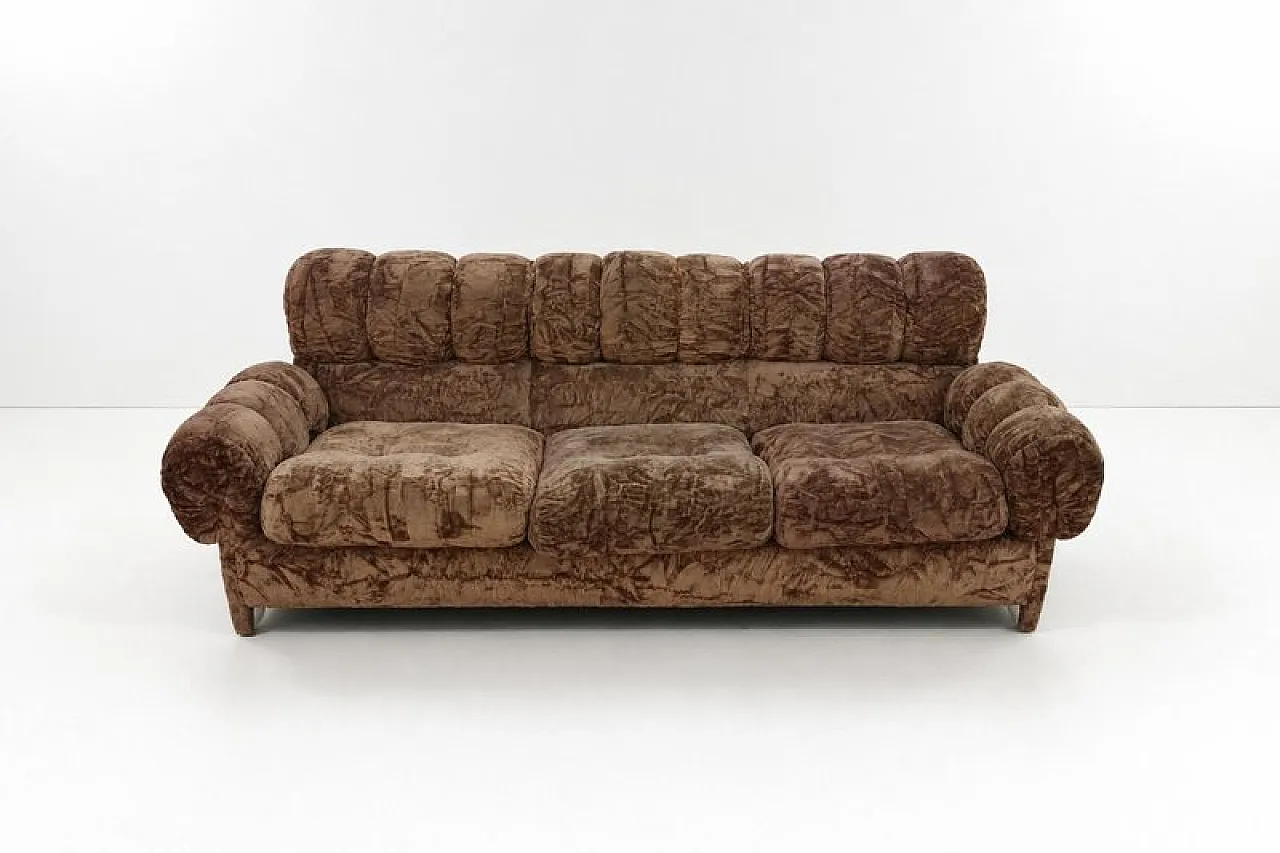 Sculptural sofa, 1970s 2
