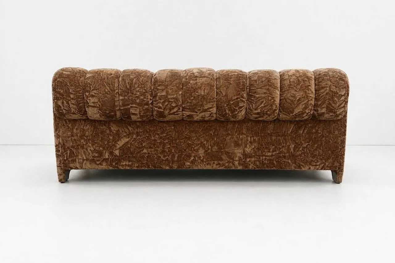 Sculptural sofa, 1970s 5