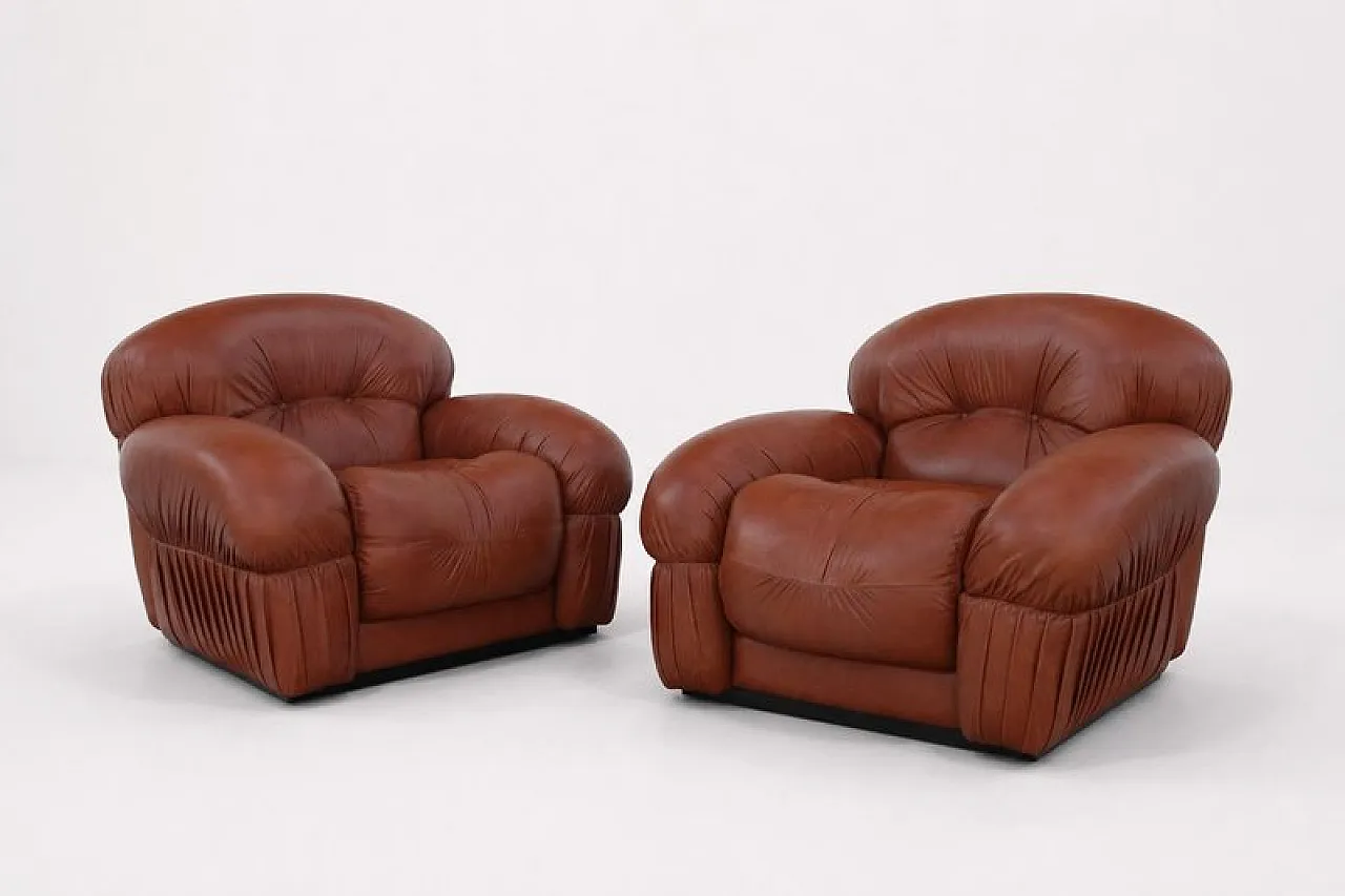 Pair of chairs in leather, 1970s 2