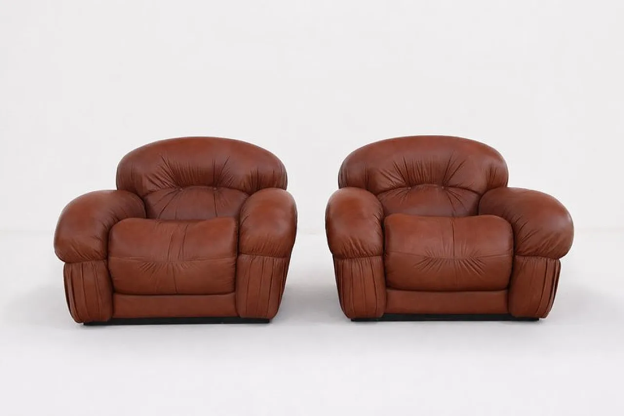 Pair of chairs in leather, 1970s 4