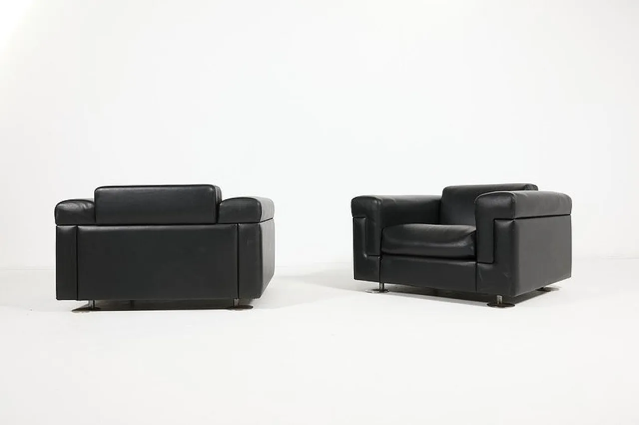 Pair of armchairs by Osvaldo Borsani for Tecno, 1960s 4