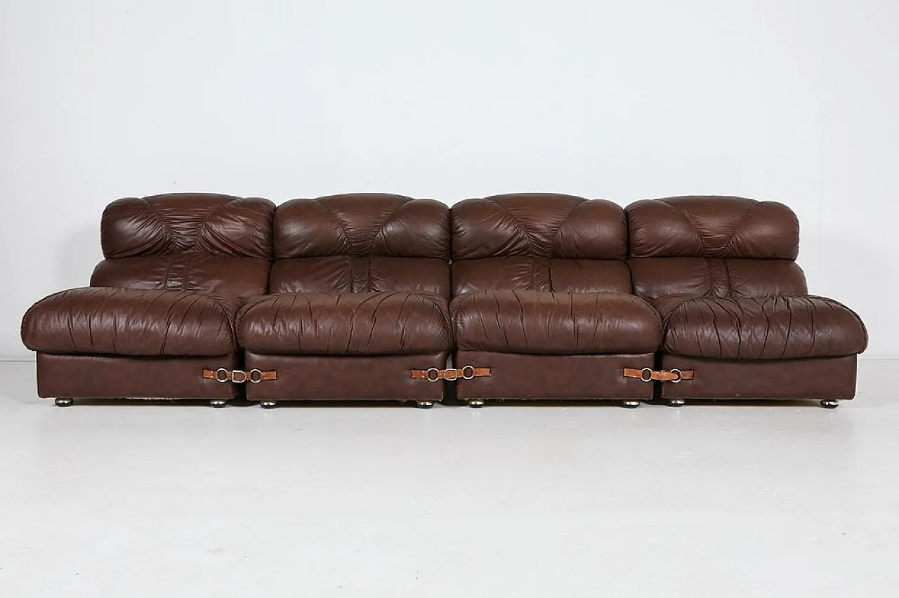 4 Modular seats, 1970s 16