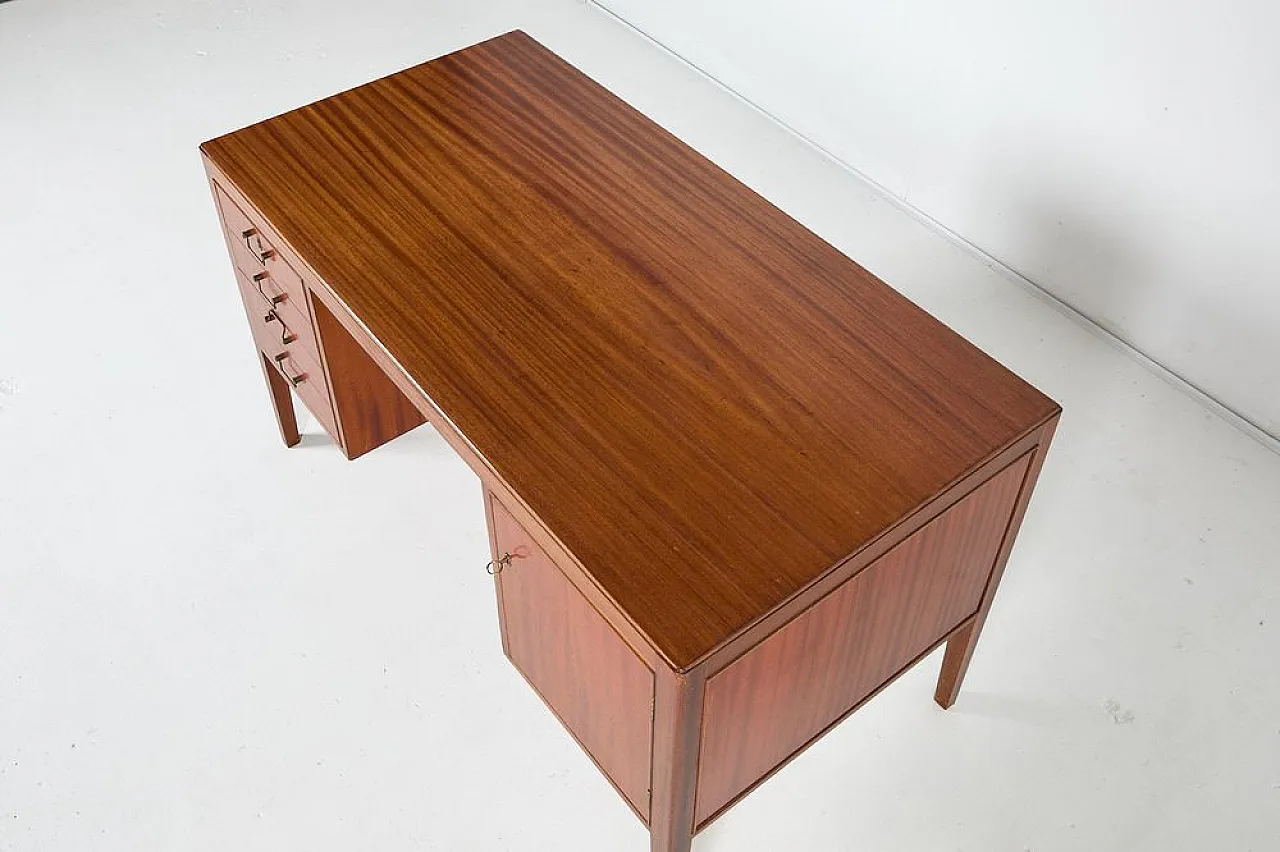 Mid-Century Scandinavian Modern desk, 1950s 9