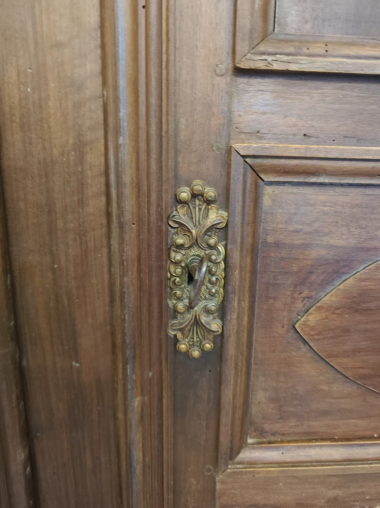 Wooden wardrobe, 18th century 7