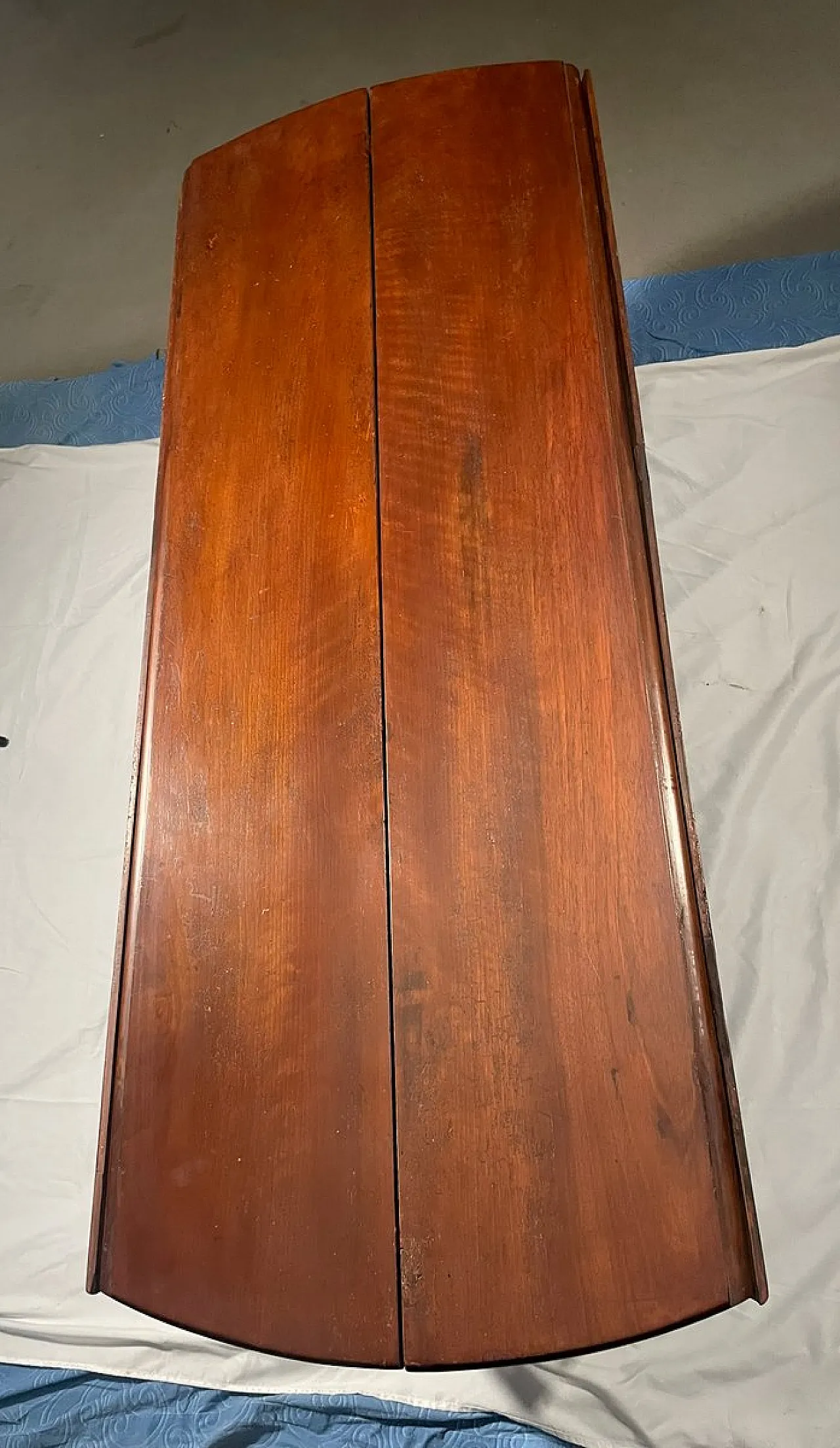 Walnut drop-leaf table with accordion opening, 19th century 8