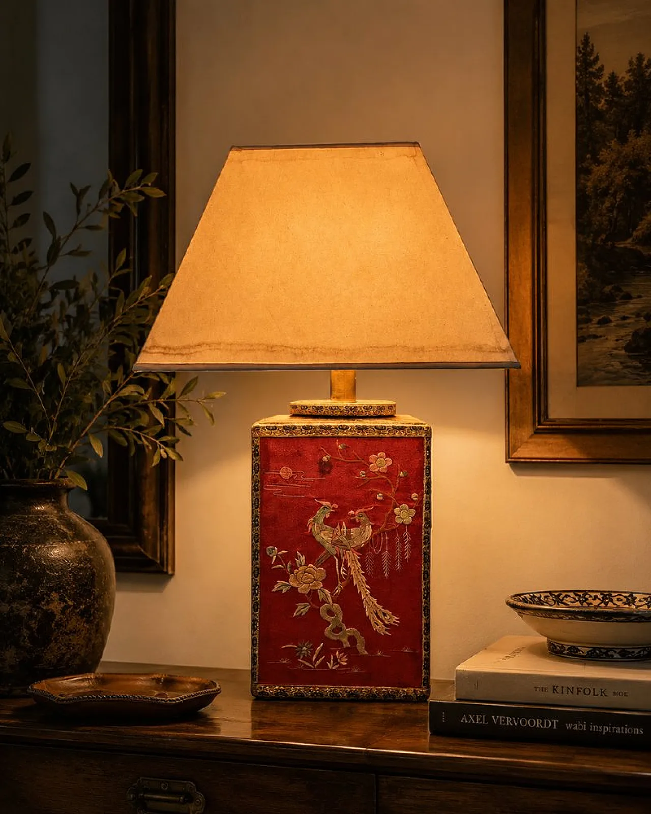 Oriental table lamp with embroidered silk panels, 1960s 8