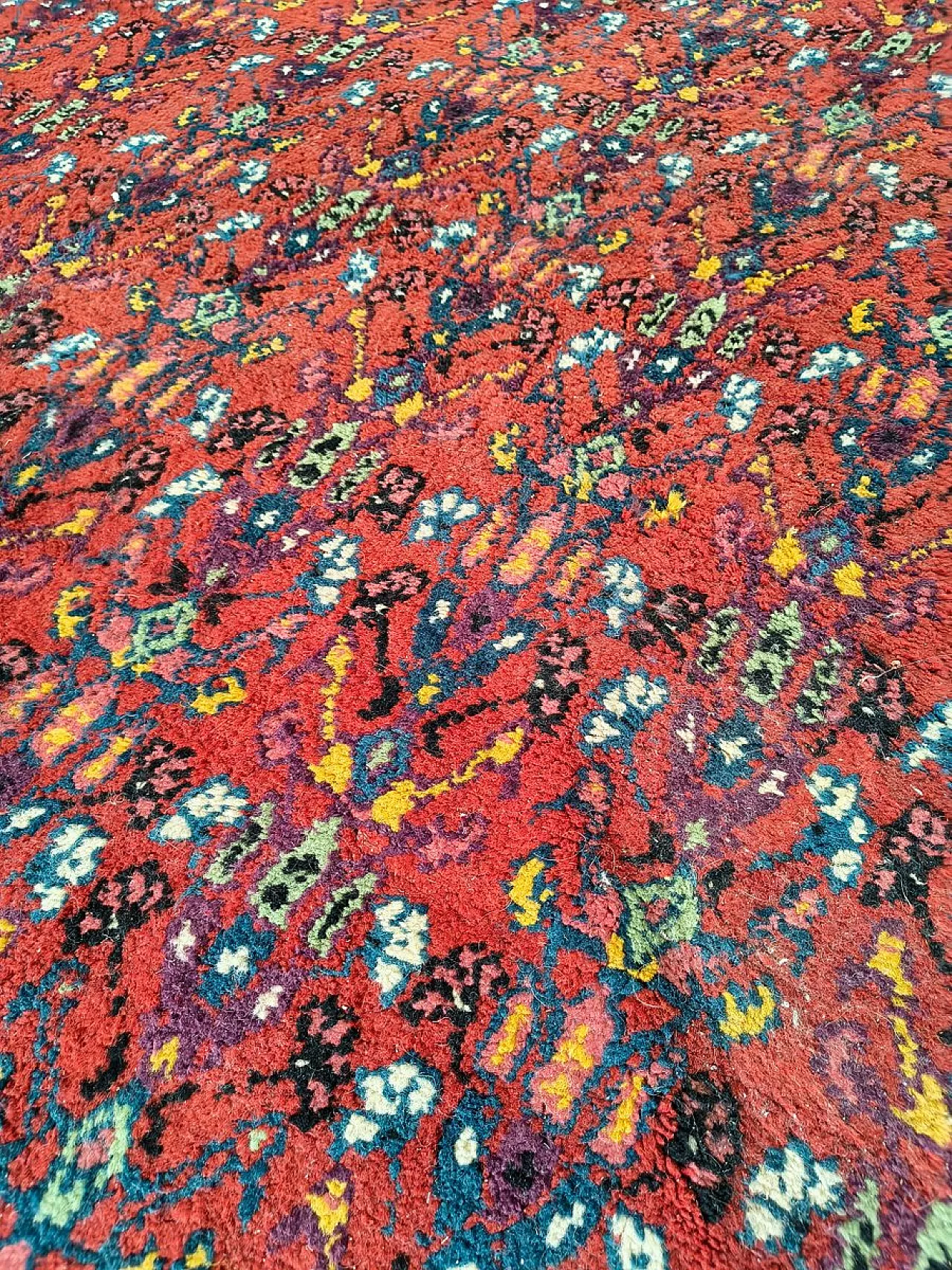 Middle Eastern hand-knotted wool rug with red floral, 1950s 5