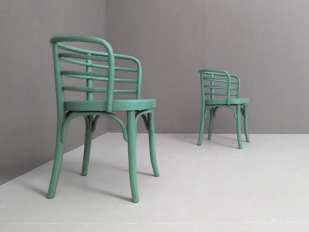 Viennese Thonet B 246 chairs & T 142 table by Josef Frank, 1930s 3