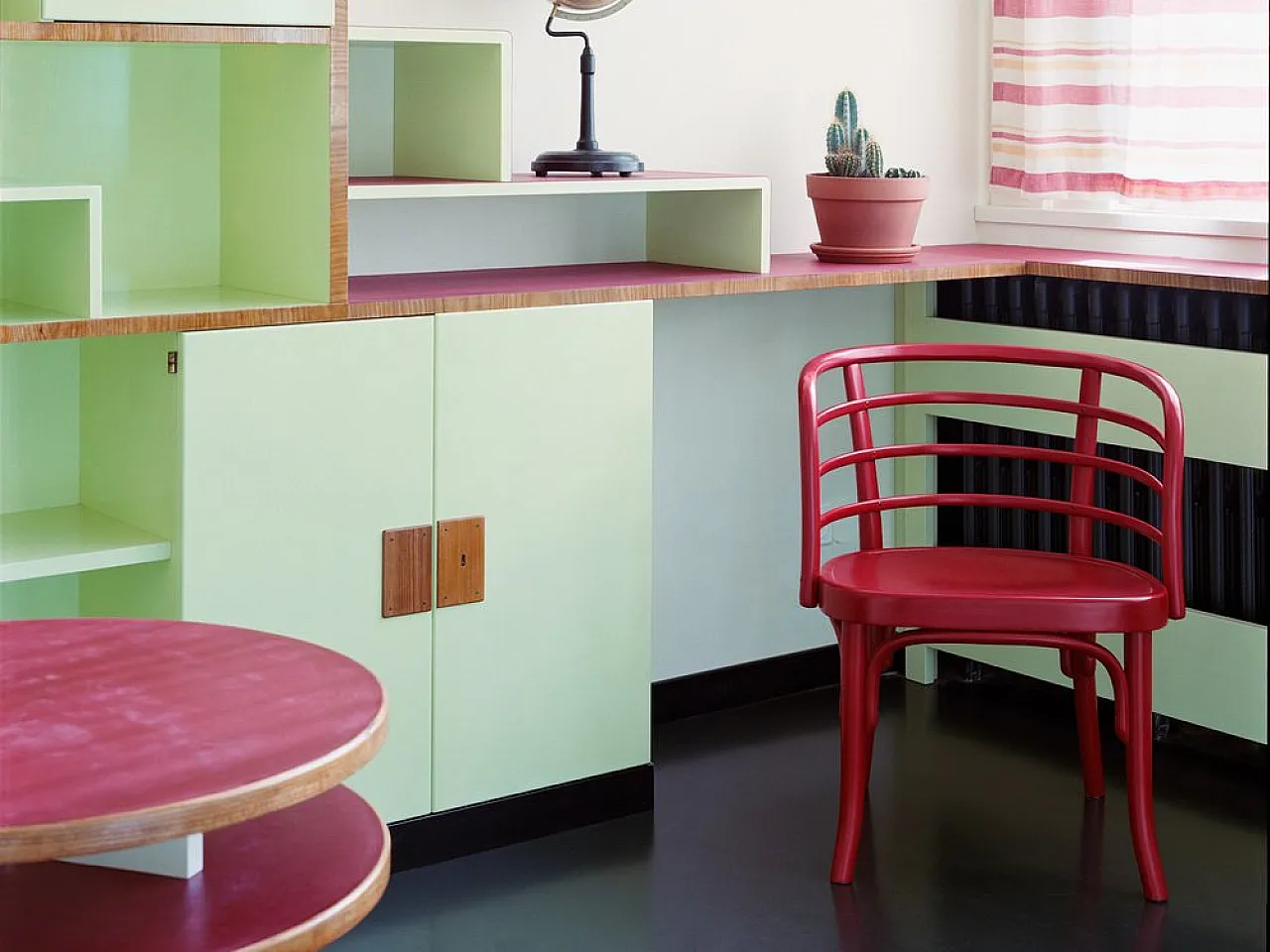 Viennese Thonet B 246 chairs & T 142 table by Josef Frank, 1930s 24