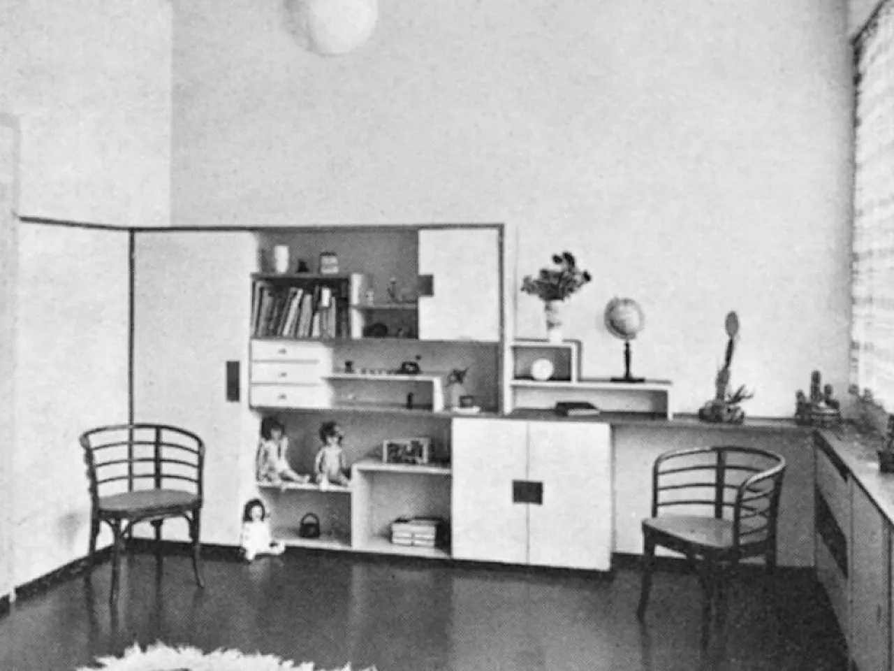 Viennese Thonet B 246 chairs & T 142 table by Josef Frank, 1930s 25