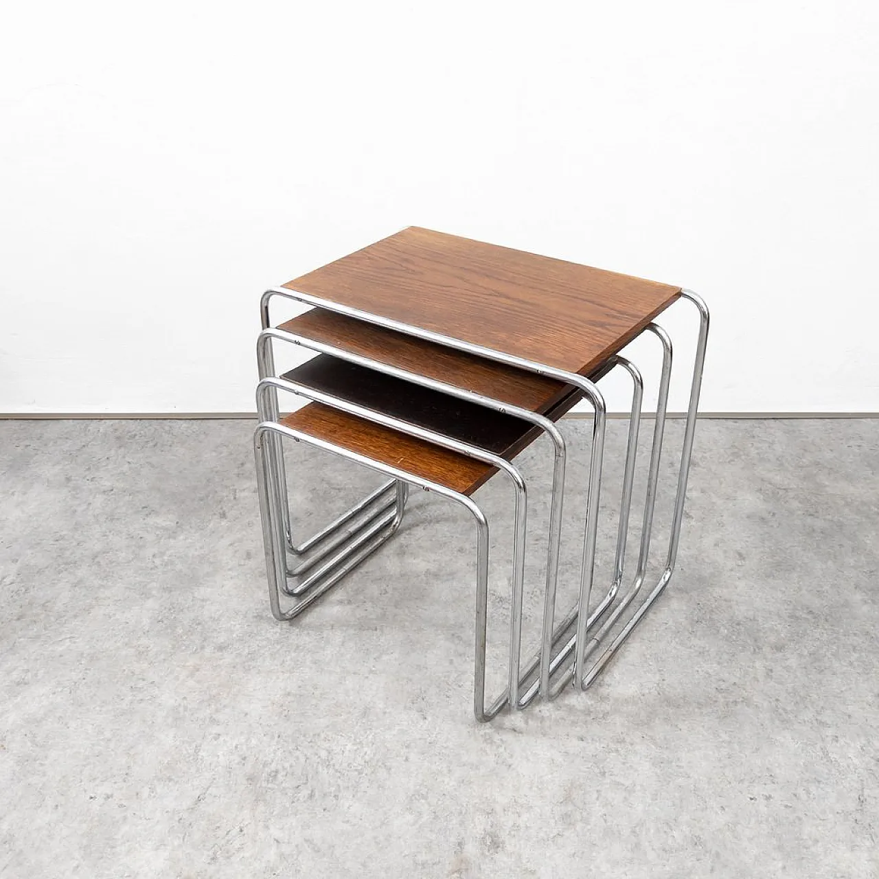4 B9 Nesting tables attributed to Marcel Breuer for Thonet, 1930s 1