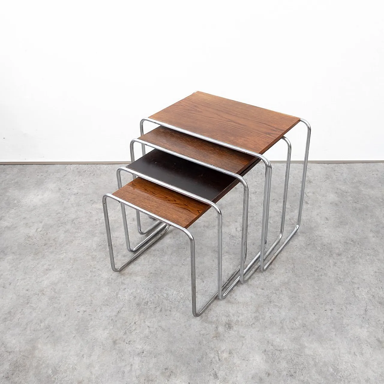 4 B9 Nesting tables attributed to Marcel Breuer for Thonet, 1930s 17