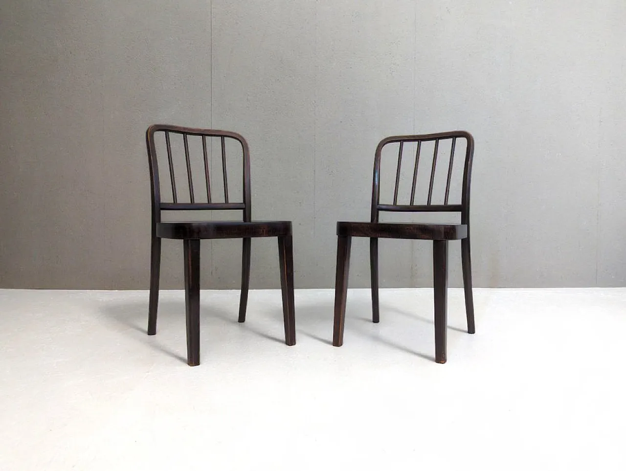 4 Dining chairs by Josef Hoffmann for Thonet, 1930s 5