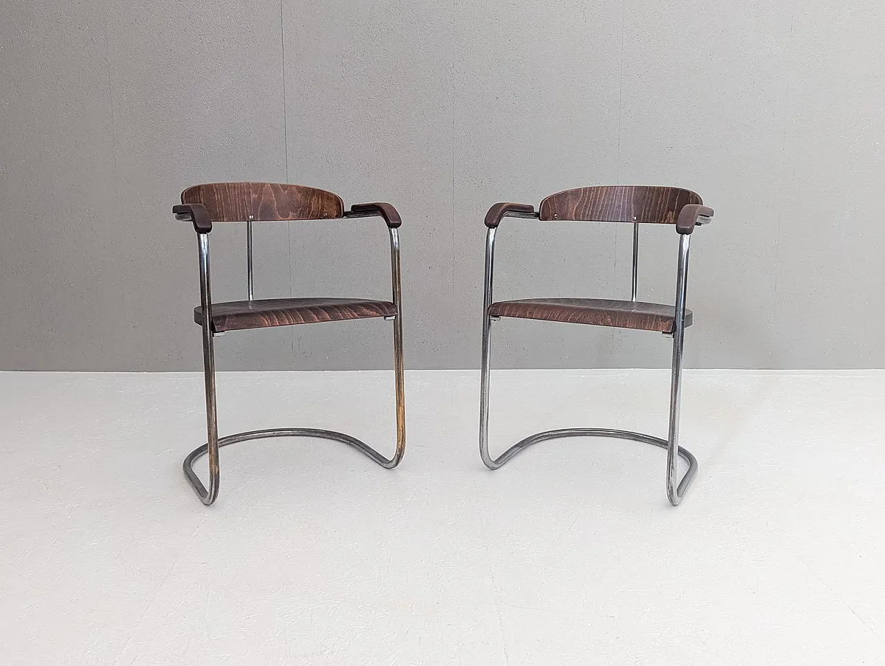Pair of armchairs by Hans & Wassili Luckhardt for Hynek Gottwald, 1930 4