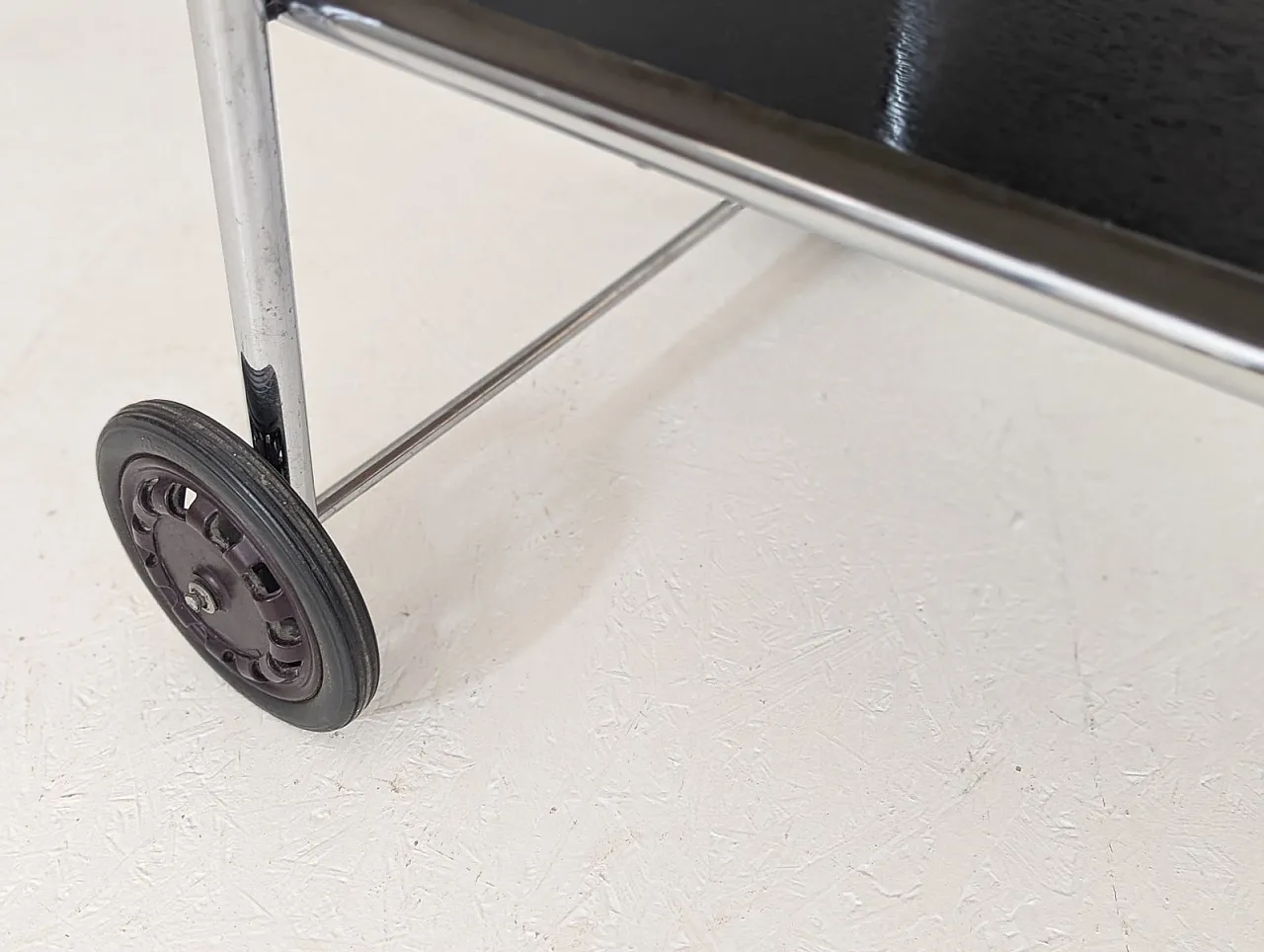 Bauhaus tubular steel serving cart by Robert Slezák, 1930s 11
