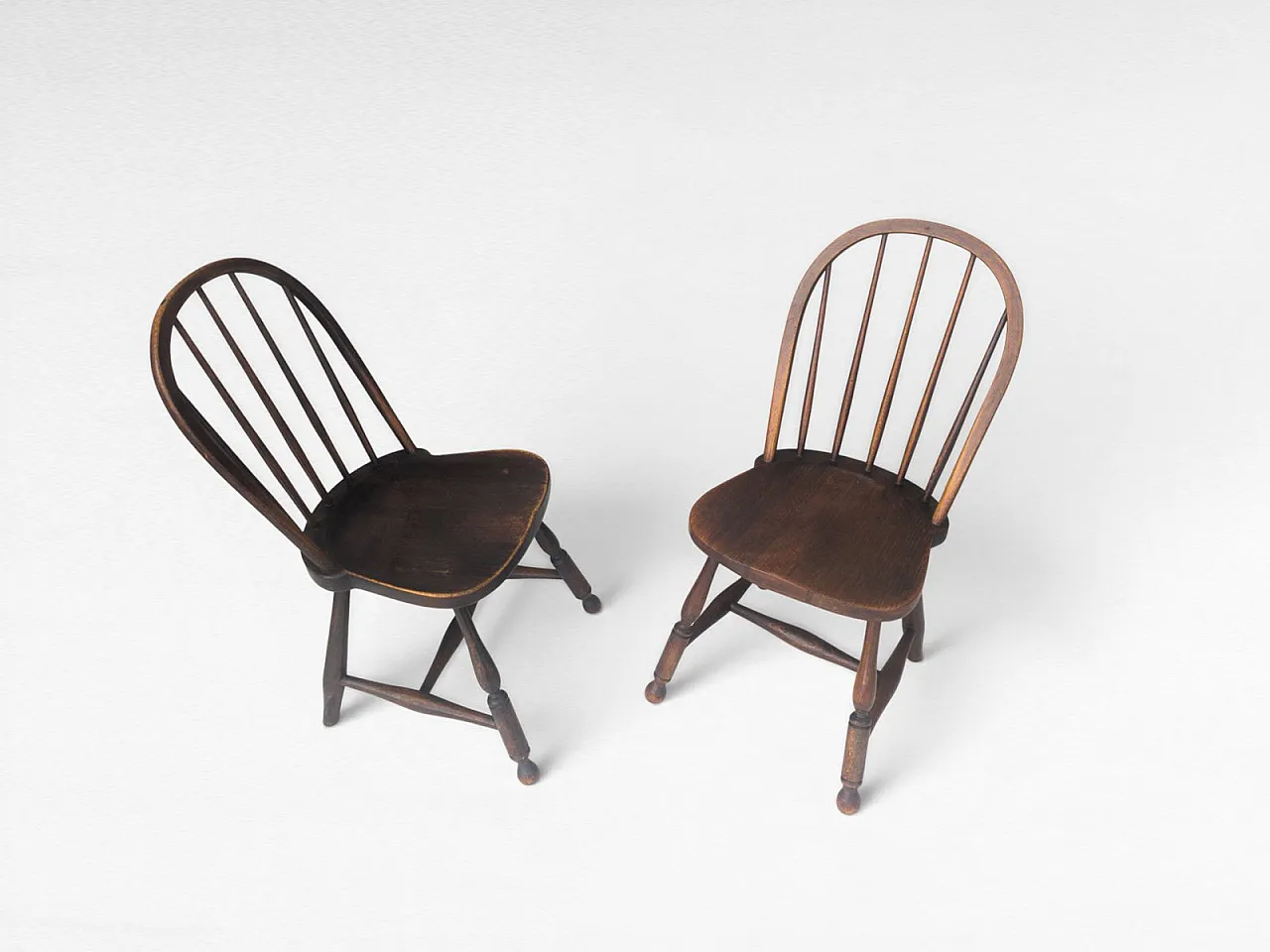 Pair of B 946 chairs by Josef Frank for Thonet, 1920s 6