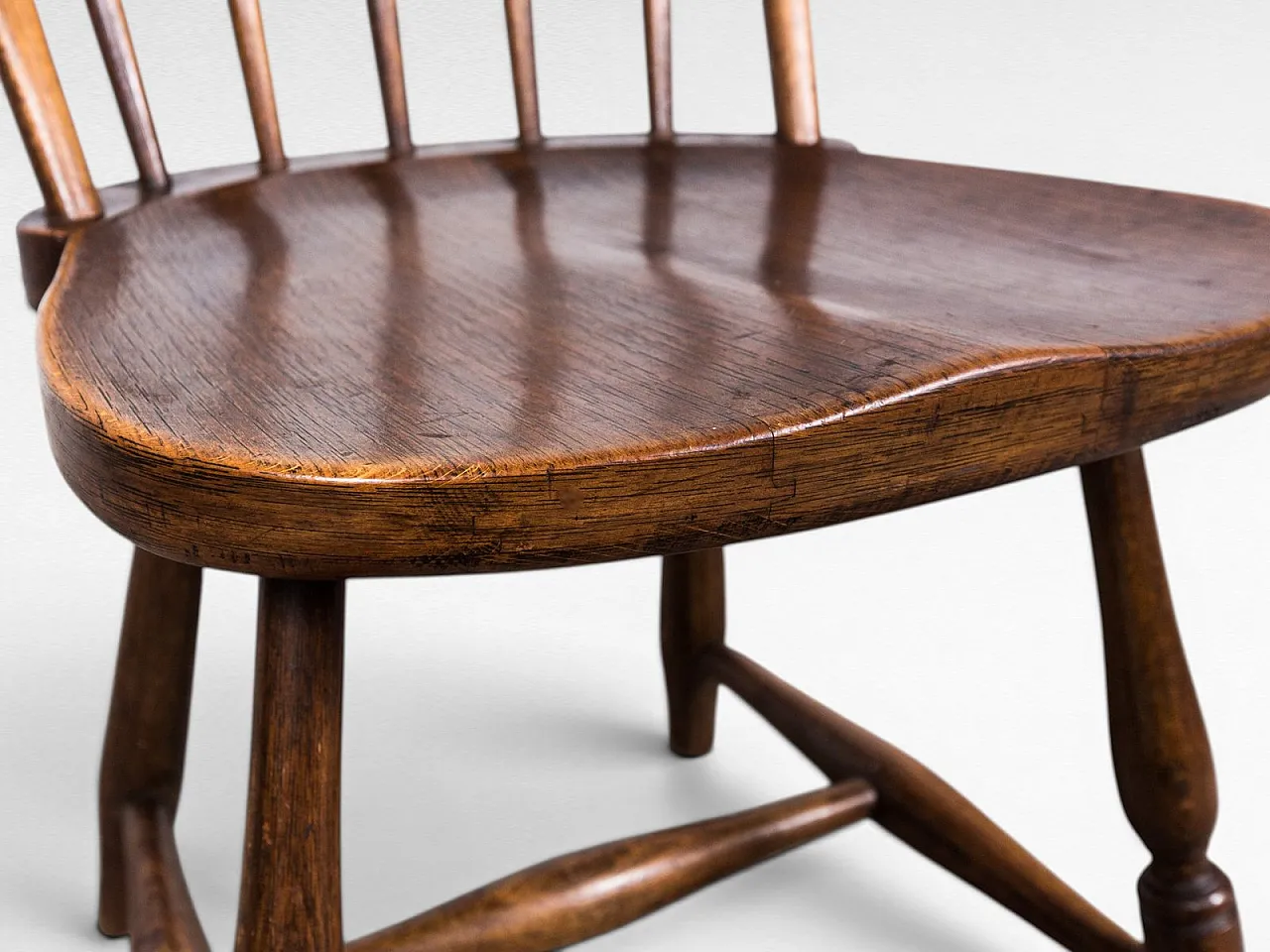 Pair of B 946 chairs by Josef Frank for Thonet, 1920s 10