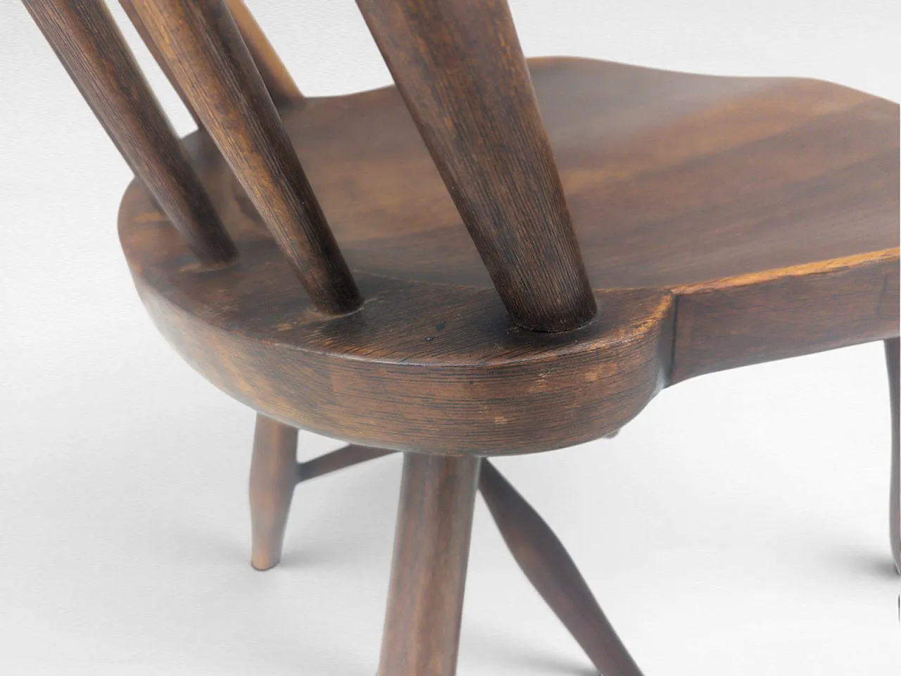 Pair of B 946 chairs by Josef Frank for Thonet, 1920s 12