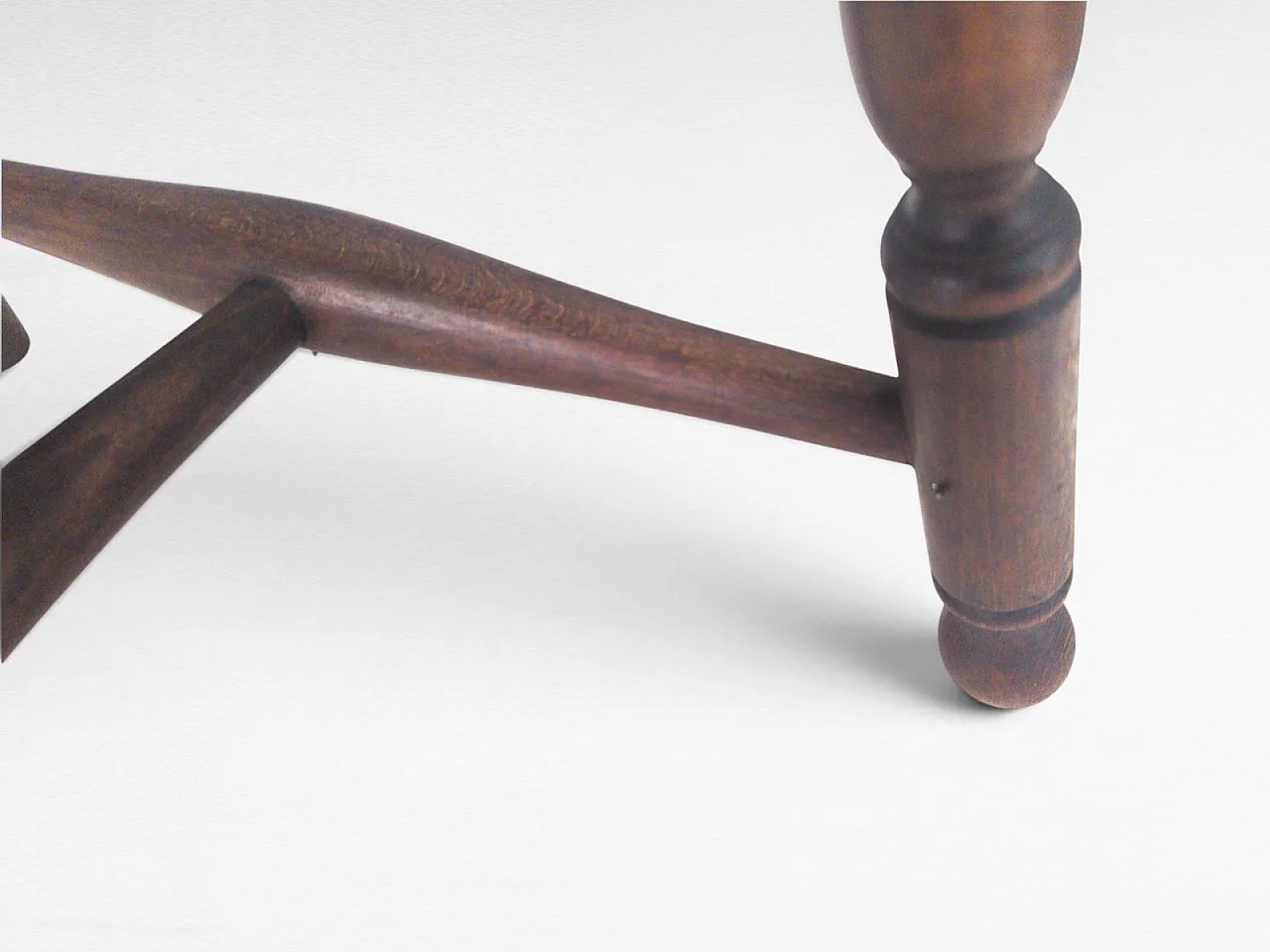 Pair of B 946 chairs by Josef Frank for Thonet, 1920s 14