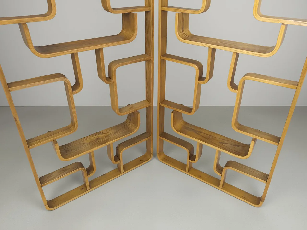 Pair of sculptural bentwood room dividers by Ludvik Volak, 1960s 4