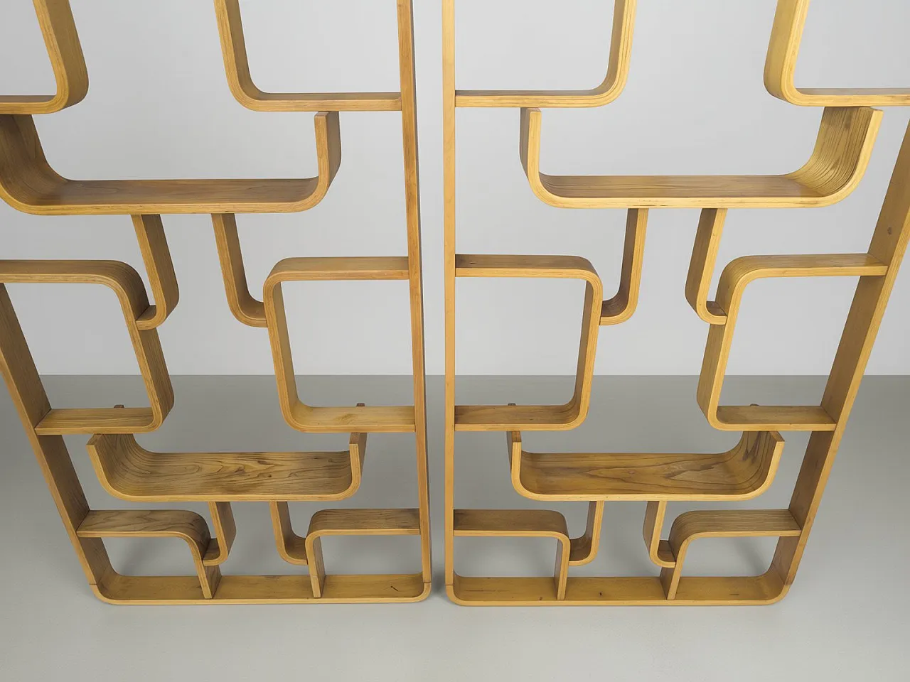 Pair of sculptural bentwood room dividers by Ludvik Volak, 1960s 5