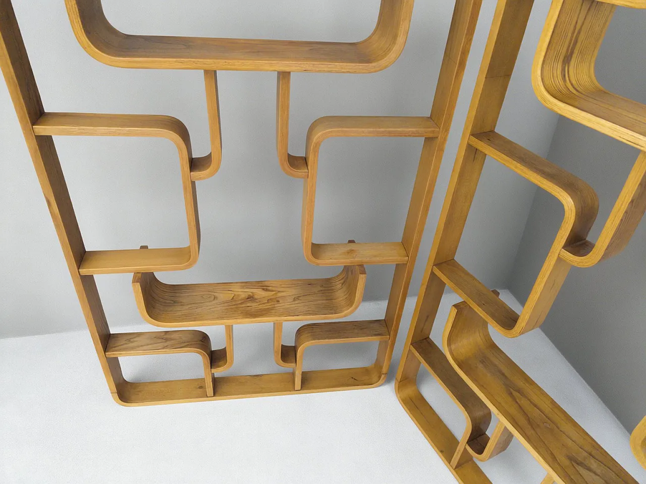 Pair of sculptural bentwood room dividers by Ludvik Volak, 1960s 10