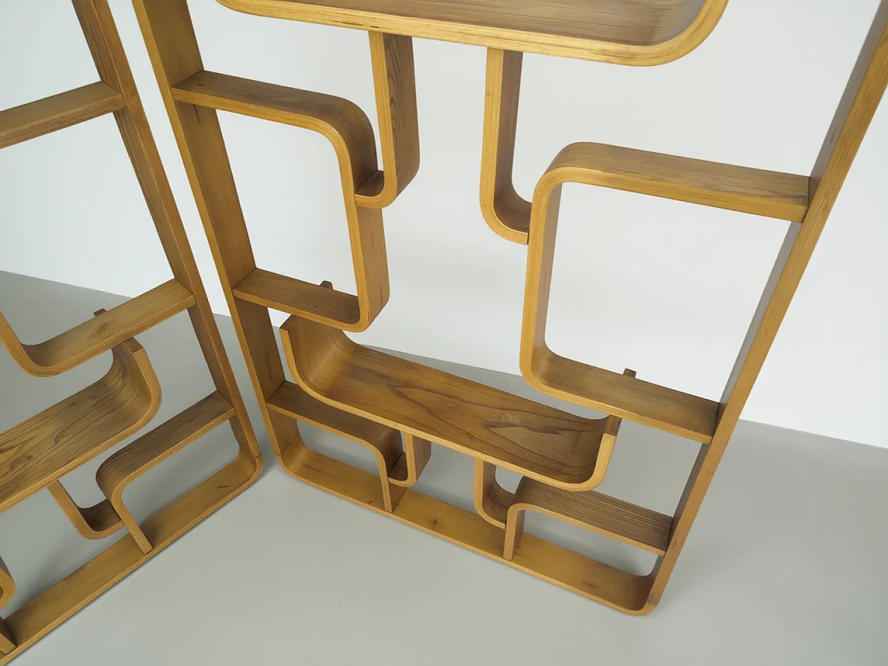 Pair of sculptural bentwood room dividers by Ludvik Volak, 1960s 11