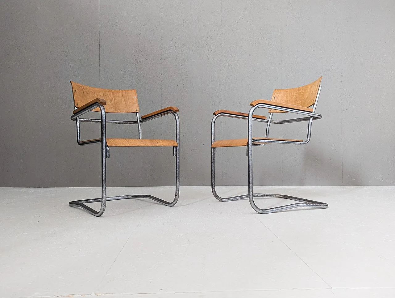 Pair of B 34 armchairs by Marcel Breuer for Samal & Co., 1930s 1