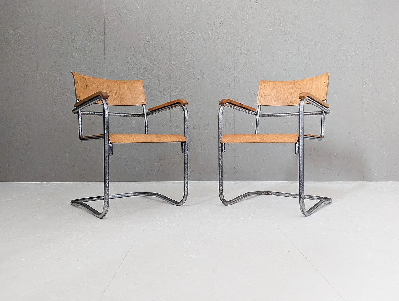 Pair of B 34 armchairs by Marcel Breuer for Samal & Co., 1930s 2