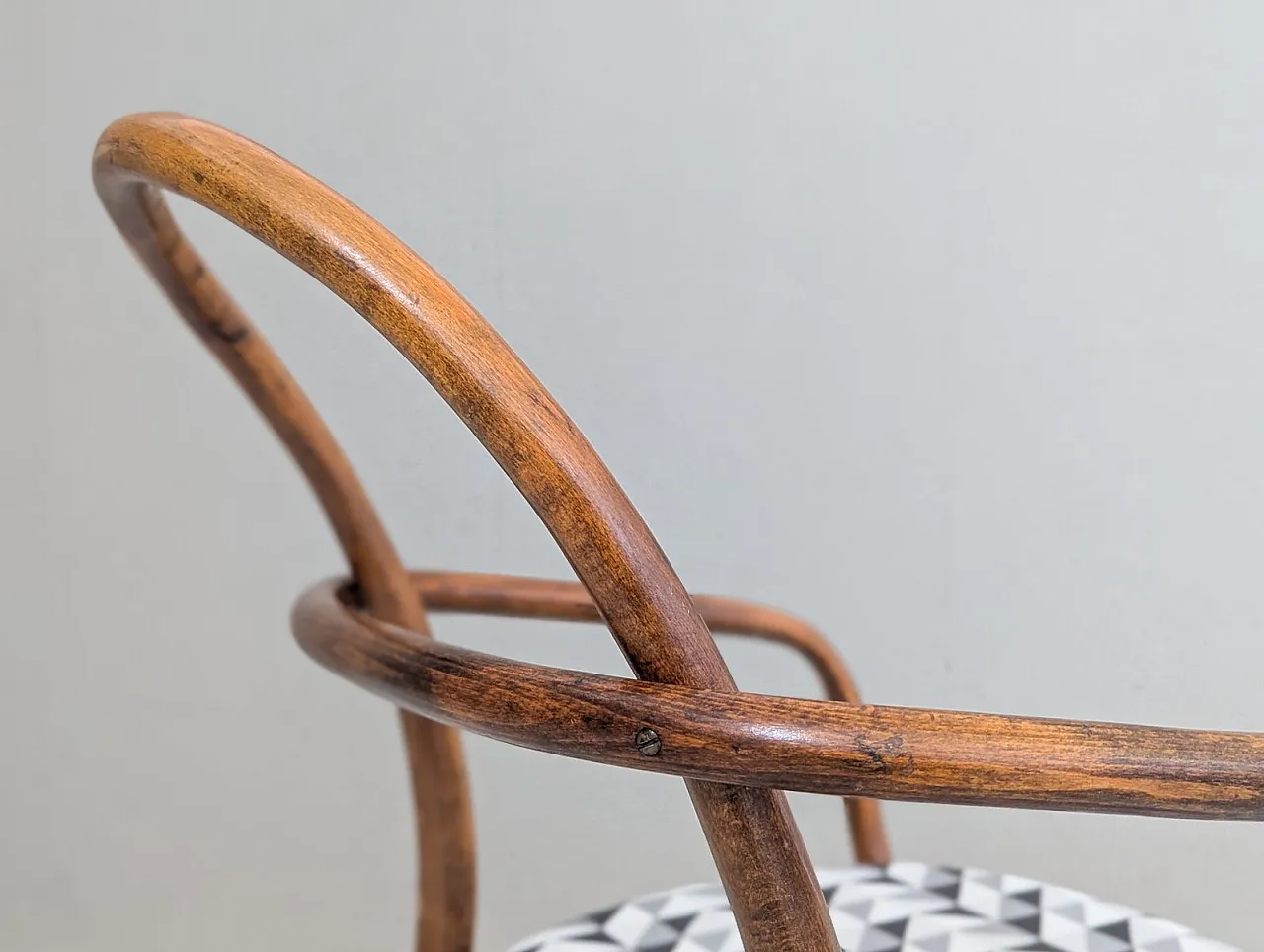 Pair of 615 bentwood armchairs by Radomír Hofman for Ton, 1960s 10