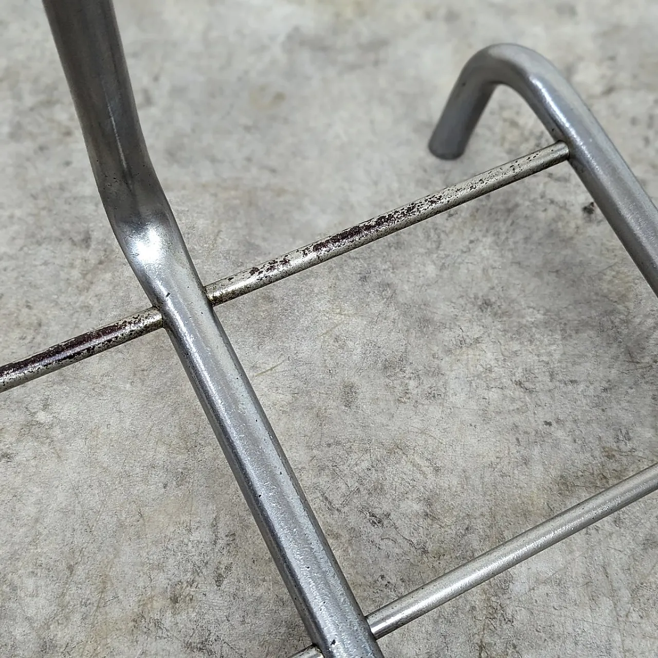 Tubular steel coat rack/valet V17 by Robert Slezák, 1930s 10