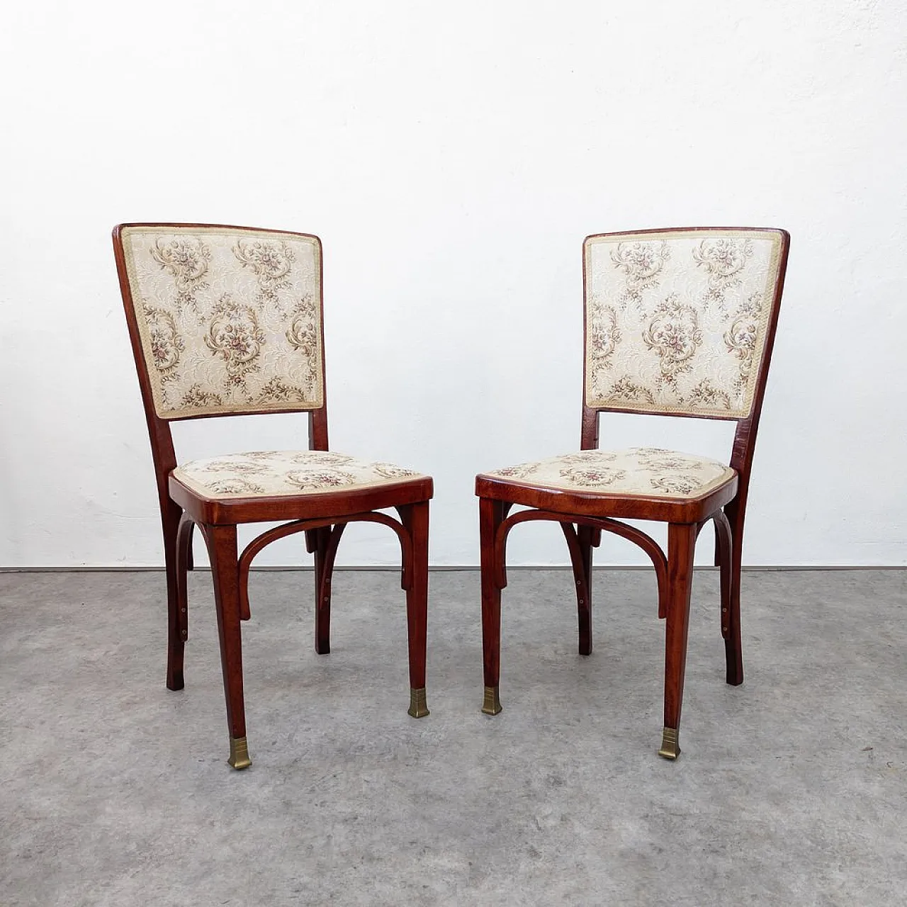 Pair of bentwood chairs by Gustav Siegel for J&j Kohn, 19th century 1
